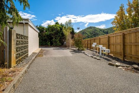 Photo of property in 5/209 Waikawa Road, Waikawa, Picton, 7220