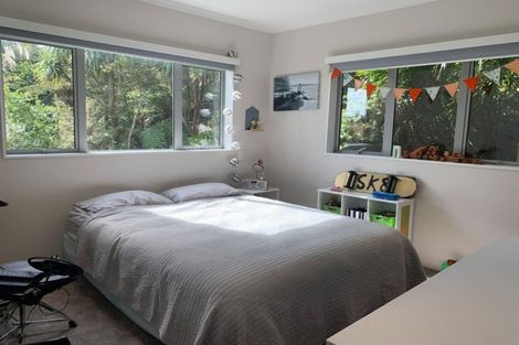 Photo of property in 141 Arran Road, Browns Bay, Auckland, 0630