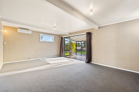 Photo of property in 23 Mazengarb Road, Paraparaumu Beach, Paraparaumu, 5032