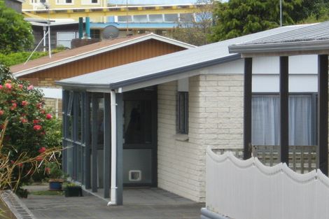 Photo of property in 47 Gilbert Street, New Plymouth, 4310