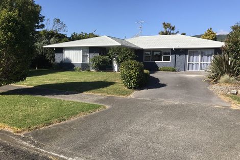 Photo of property in 7 Windsor Avenue, Waikanae, 5036