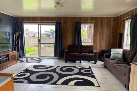 Photo of property in 10 Lynley Place, Pakuranga Heights, Auckland, 2010