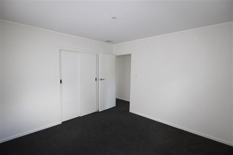 Photo of property in 13 Serwayne Place, Sunnyvale, Auckland, 0612