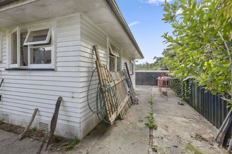 Photo of property in 27 Horoeka Street, Stokes Valley, Lower Hutt, 5019