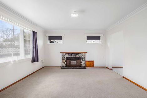 Photo of property in 15 Mako Mako Road, Levin, 5510