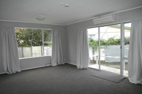 Photo of property in 43 Arawhata Road, Paraparaumu, 5032