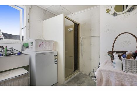 Photo of property in 76 Manuroa Road, Takanini, 2112