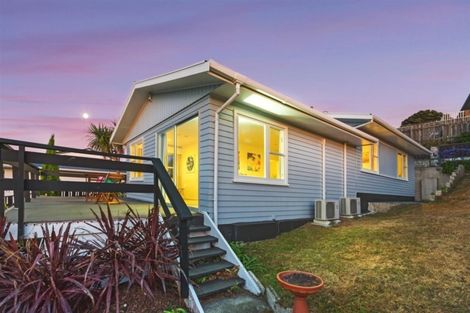 Photo of property in 129 Conclusion Street, Ascot Park, Porirua, 5024