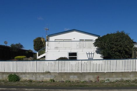 Photo of property in 3 O'rourke Place, Otaki Beach, Otaki, 5512