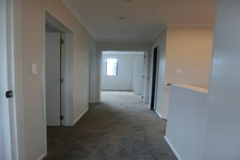 Photo of property in 8/66 Swanson Road, Henderson, Auckland, 0610