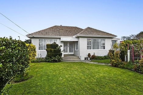 Photo of property in 15 Walsh Road, Westown, New Plymouth, 4310