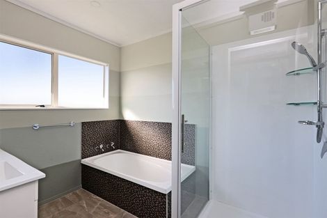 Photo of property in 1310a Jellicoe Street, Mayfair, Hastings, 4122