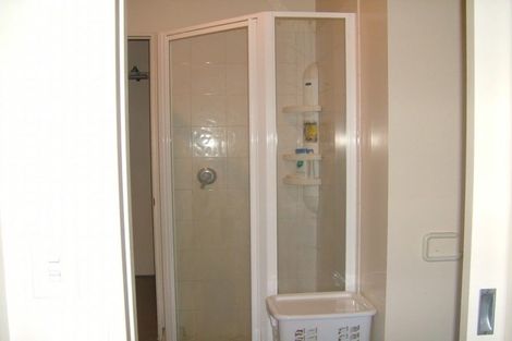 Photo of property in Terrace Tower Apartments, 12c/126 The Terrace, Wellington Central, Wellington, 6011