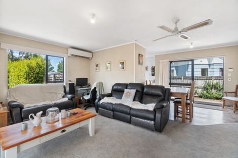 Photo of property in 91b Oakfield Crescent, Pukete, Hamilton, 3200