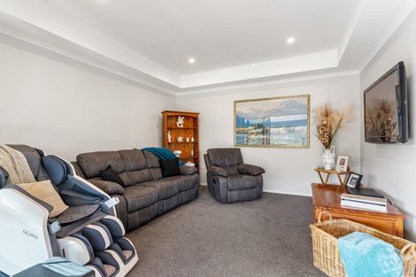 Photo of property in 15 Bob Carter Place, Welcome Bay, Tauranga, 3175
