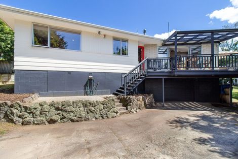 Photo of property in 19 Homedale Street, Pukehangi, Rotorua, 3015