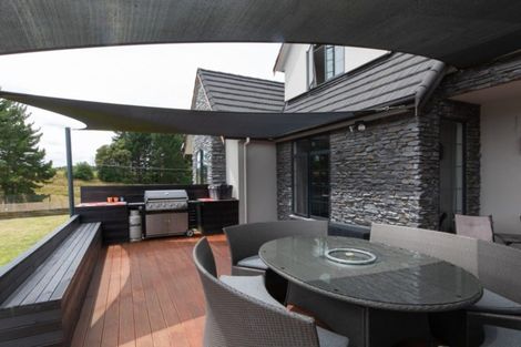 Photo of property in 51 Tutakarae Road, Kelvin Grove, Palmerston North, 4470