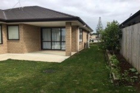 Photo of property in 17 Regis Park Drive, Pukekohe, 2120
