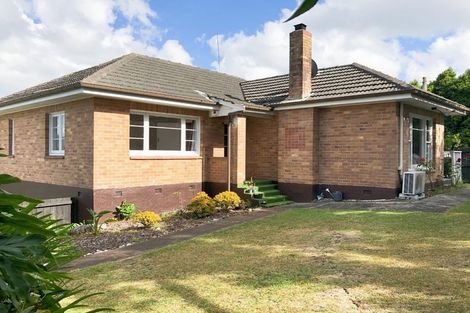 Photo of property in 227 Titirangi Road, Titirangi, Auckland, 0604