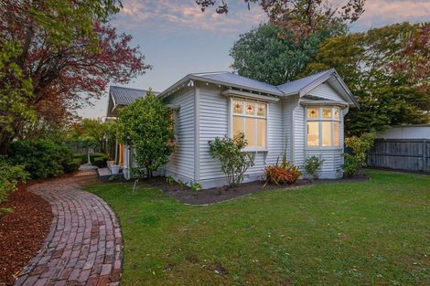 Photo of property in 124 Edward Avenue, Edgeware, Christchurch, 8013