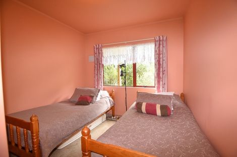 Photo of property in 265 No 1 Line, Tauwharenikau, Featherston, 5771