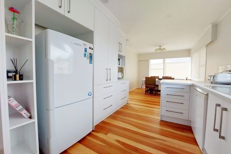 Photo of property in 20 Duncan Road, St Andrews, Hamilton, 3200