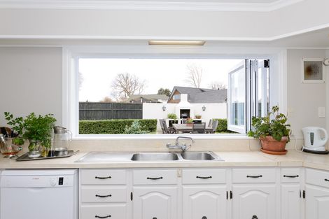 Photo of property in 45 Kentucky Way, Awapuni, Palmerston North, 4412