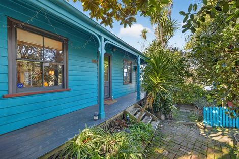 Photo of property in 38 Voelas Road, Lyttelton, 8082