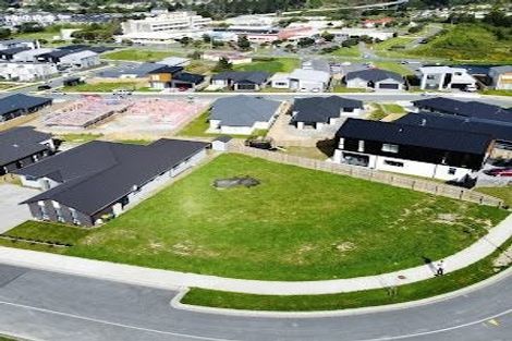 Photo of property in 53 Hokioi Drive, Kenepuru, Porirua, 5022