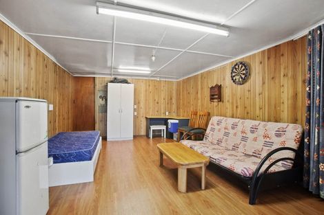 Photo of property in 33 Nevada Avenue, Pakuranga Heights, Auckland, 2010