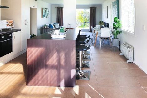 Photo of property in 6 Birdwood Road, Pukekohe, 2120