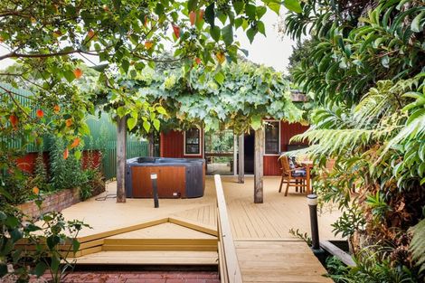 Photo of property in 86 Buick Crescent, Awapuni, Palmerston North, 4412