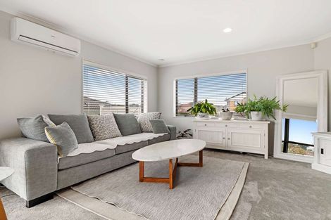 Photo of property in 9 Fleetwood Drive, Henderson, Auckland, 0612