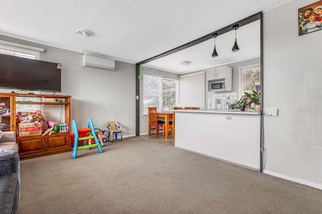 Photo of property in 72 Mallard Drive, Selwyn Heights, Rotorua, 3015