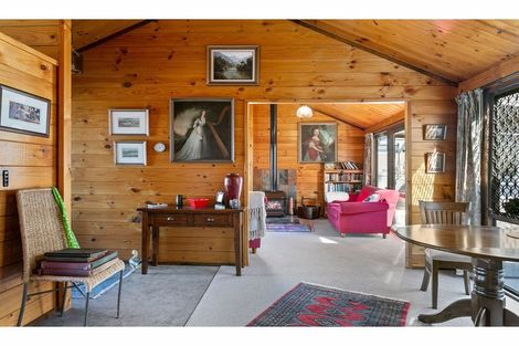 Photo of property in 25 Shera Street, Acacia Bay, Taupo, 3330