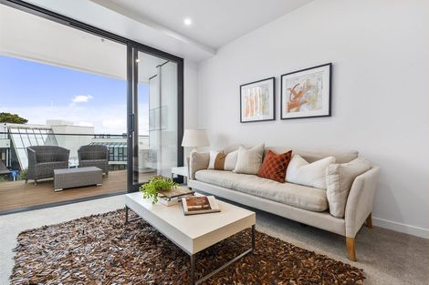 Photo of property in 104/8a Lake Pupuke Drive, Takapuna, Auckland, 0622