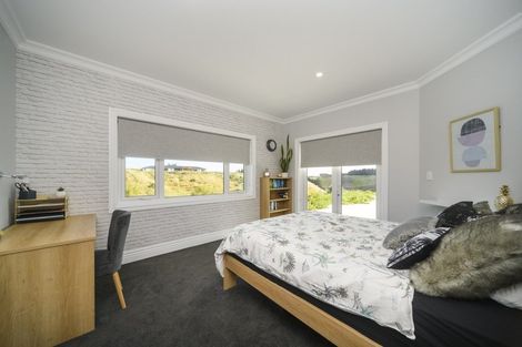 Photo of property in 52 Highland View Drive, Tokomaru, Palmerston North, 4474