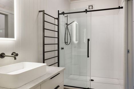 Photo of property in 6 Makorori Beach Road, Makorori, Gisborne, 4073