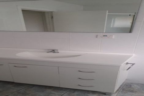 Photo of property in 99 Coronation Road, Hillcrest, Auckland, 0627