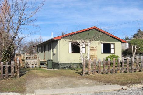Photo of property in 1 Carron Street, Naseby, 9396