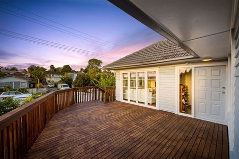 Photo of property in 24b Ribblesdale Road, Henderson, Auckland, 0612