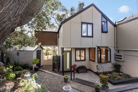 Photo of property in 1/7a Seaside Avenue, Waterview, Auckland, 1026