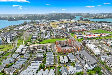 Photo of property in 4 Vincent Lane, Hobsonville, Auckland, 0616