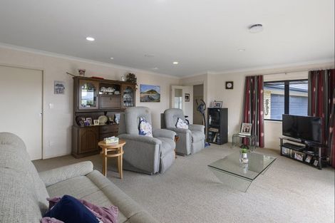 Photo of property in 15 Rowesdale Drive, Ohauiti, Tauranga, 3112