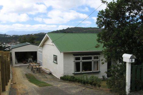 Photo of property in 3 Priscilla Crescent, Mornington, Wellington, 6021