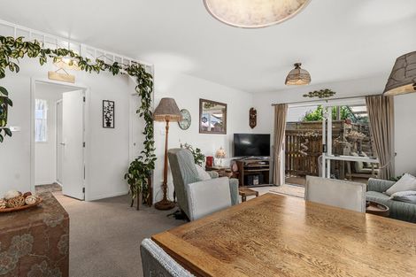 Photo of property in 11 Kamahi Crescent, Papamoa Beach, Papamoa, 3118