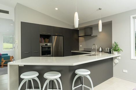 Photo of property in 160 Gray Road, Te Kamo, Kamo, 0185