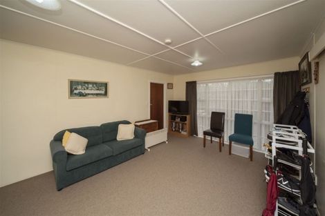 Photo of property in 2 Ropata Street, Hawera, 4610