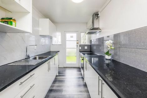 Photo of property in 4/87 Wallace Road, Papatoetoe, Auckland, 2025