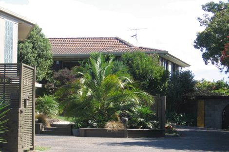 Photo of property in 1/130 Churchill Road, Rothesay Bay, Auckland, 0630